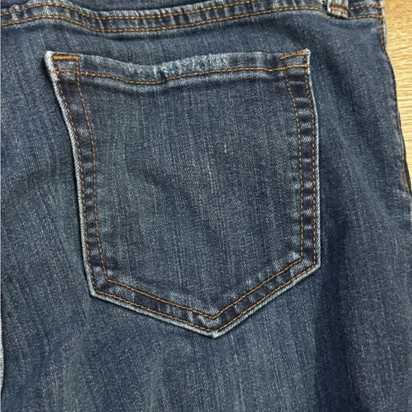 Gap jeans size 30/10 us - minimally worn - Picture 2 of 7